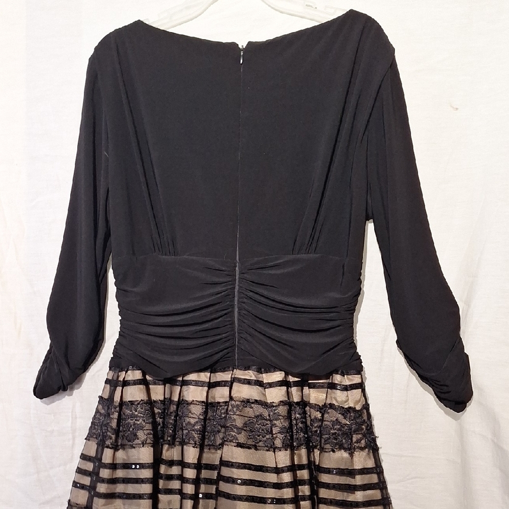 Black Formal Midi Dress, Sequins, Embroidered, Jessica Howard Sz 12, NWOT - Picture 10 of 14